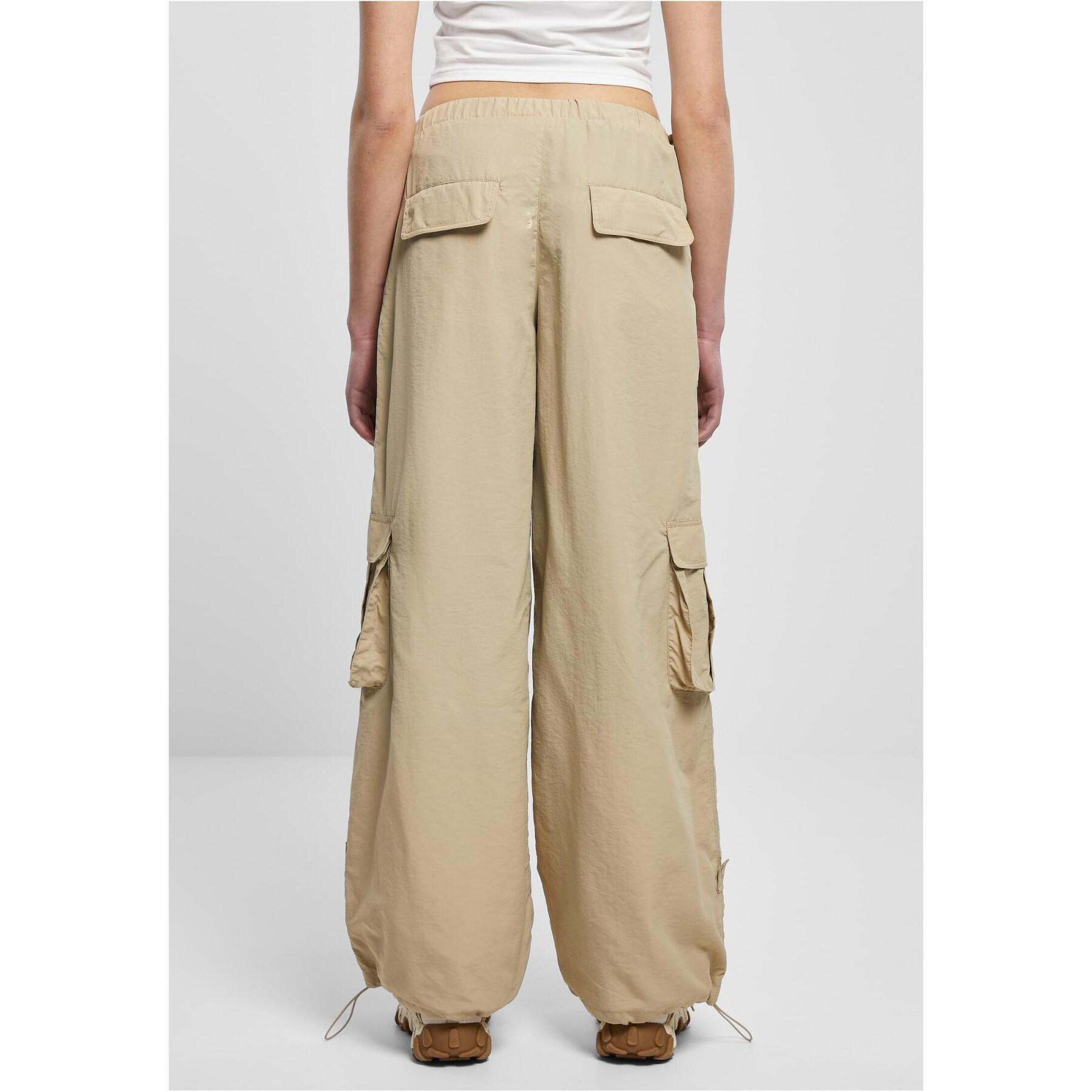 Pantaloni cargo nylon large froissé femme grandes tailles Urban Classics