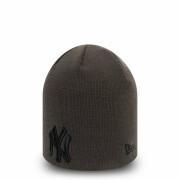 Bonnet League Essential Skul l New York Yankees